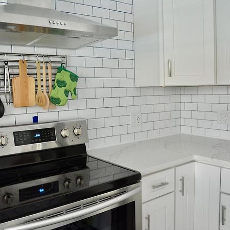 Tropical Retreat Near Beaches, Cruise Terminals Merritt Island Екстер'єр фото