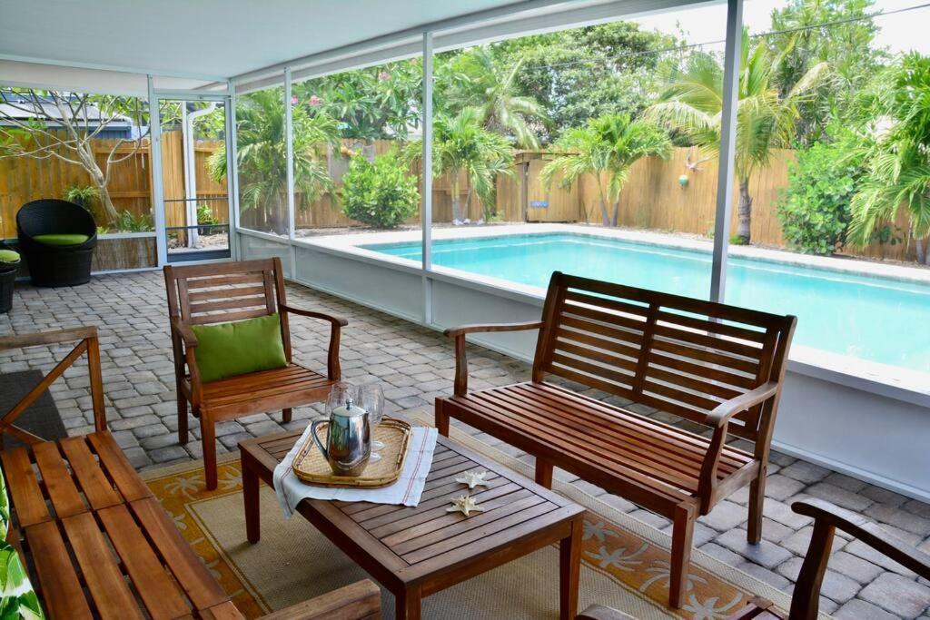 Tropical Retreat Near Beaches, Cruise Terminals Merritt Island Екстер'єр фото