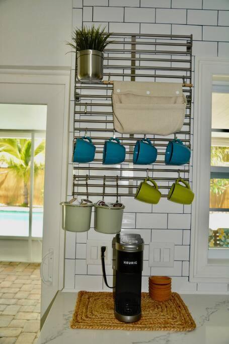 Tropical Retreat Near Beaches, Cruise Terminals Merritt Island Екстер'єр фото
