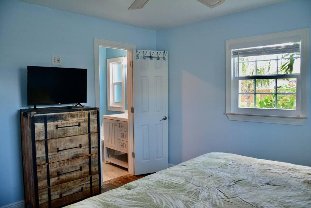 Tropical Retreat Near Beaches, Cruise Terminals Merritt Island Екстер'єр фото